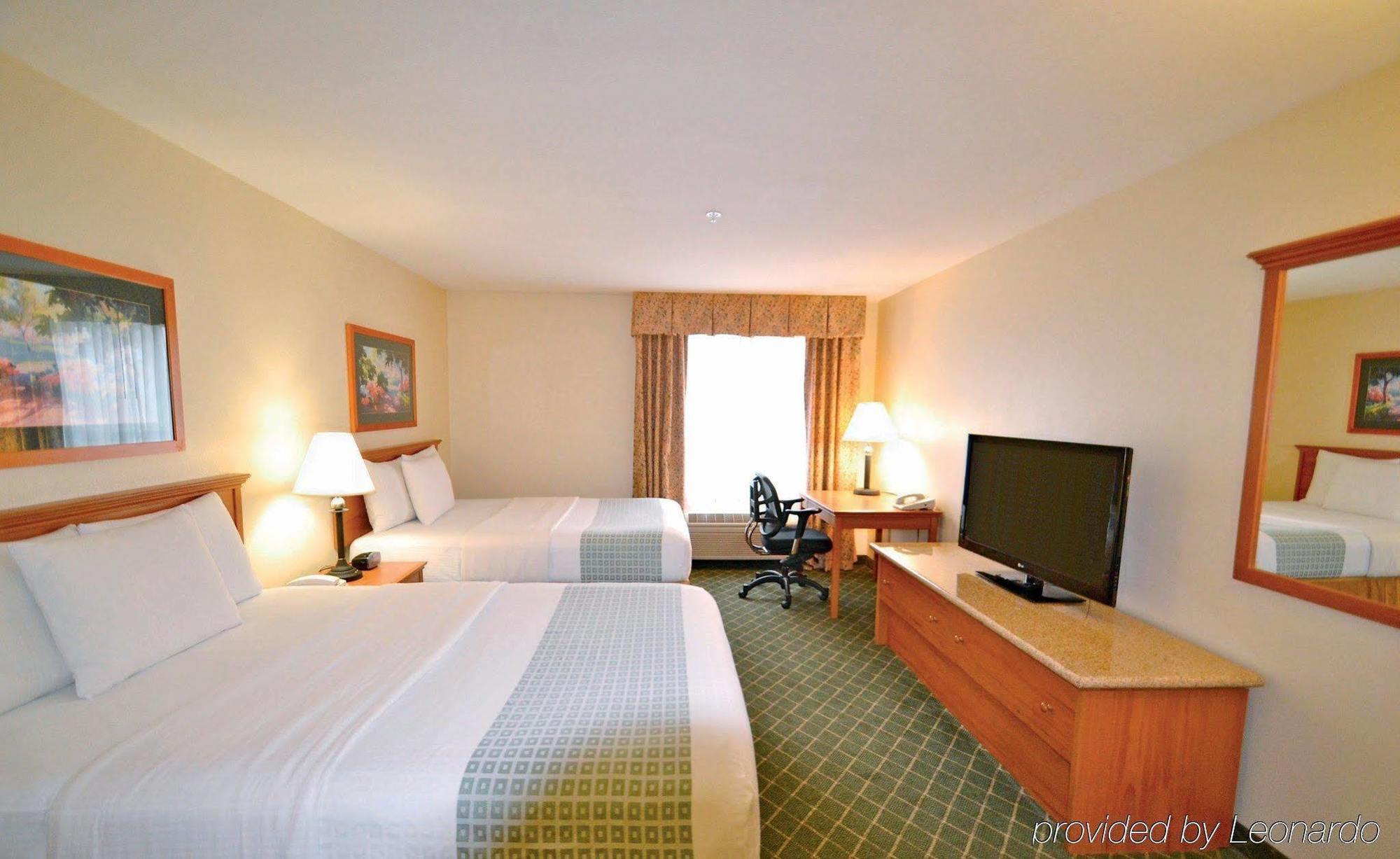 La Quinta By Wyndham Portland Airport Hotel Exterior foto